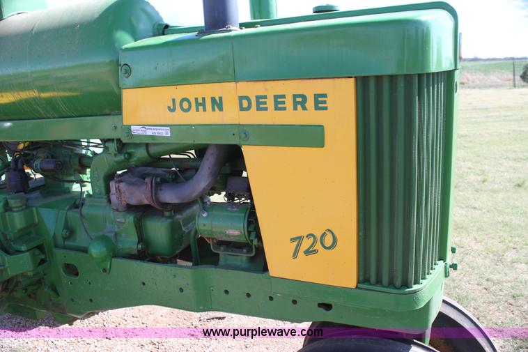 image for item AN9902 John Deere 720 tractor