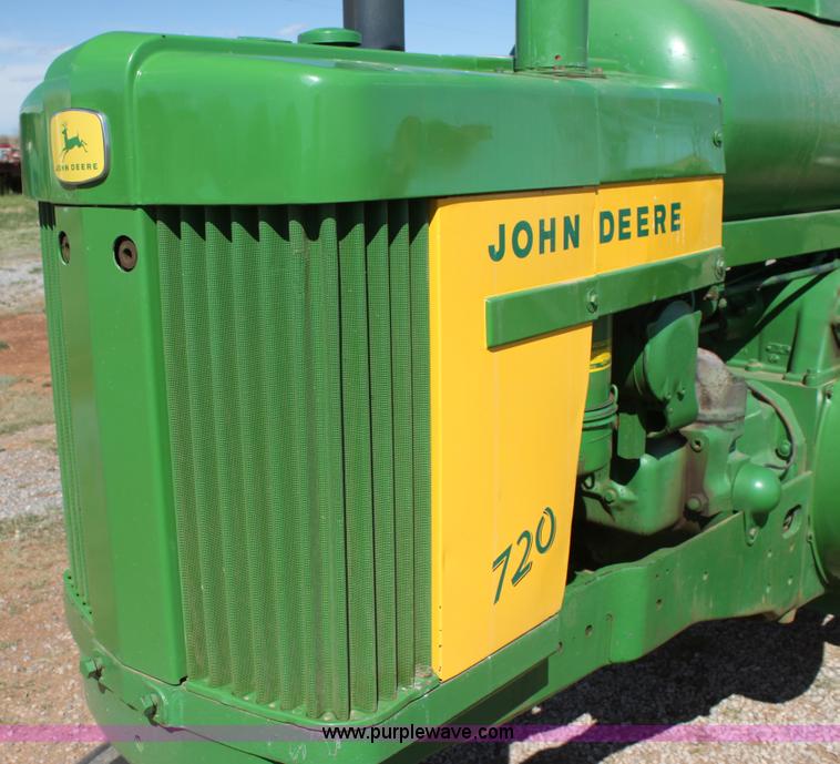 image for item AN9902 John Deere 720 tractor