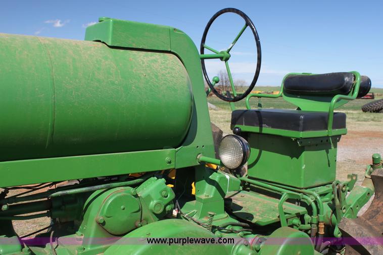 image for item AN9902 John Deere 720 tractor