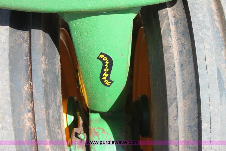 image for item AN9902 John Deere 720 tractor