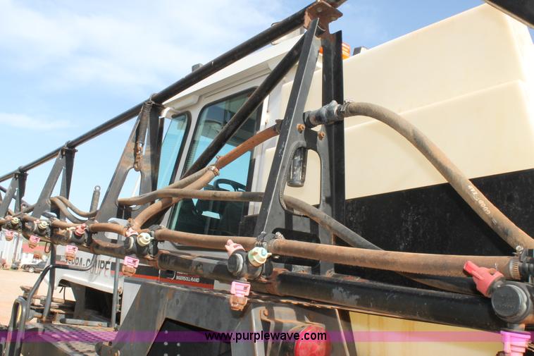 image for item C3817 SpraCoupe 3440 self-propelled sprayer