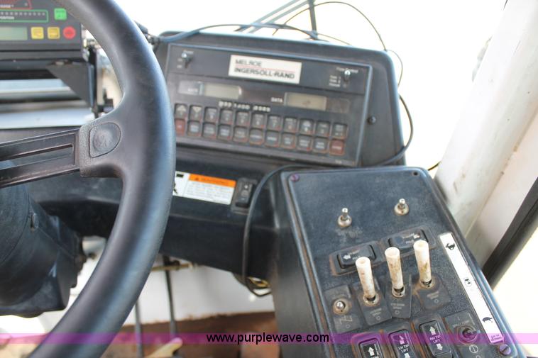 image for item C3817 SpraCoupe 3440 self-propelled sprayer