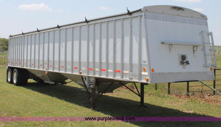 image for item C3830 1997 Corn Husker 800 grain hopper trailer