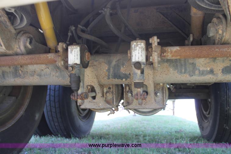 image for item C3830 1997 Corn Husker 800 grain hopper trailer