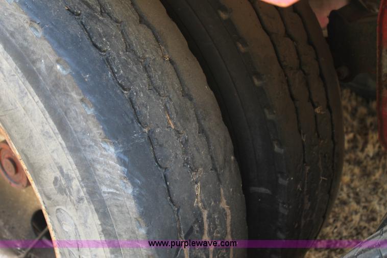 image for item C3832 1995 Timpte grain hopper trailer