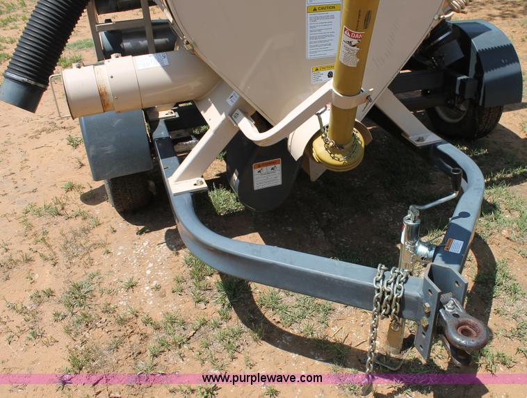 image for item C3834 Rem 2500HD grain vacuum