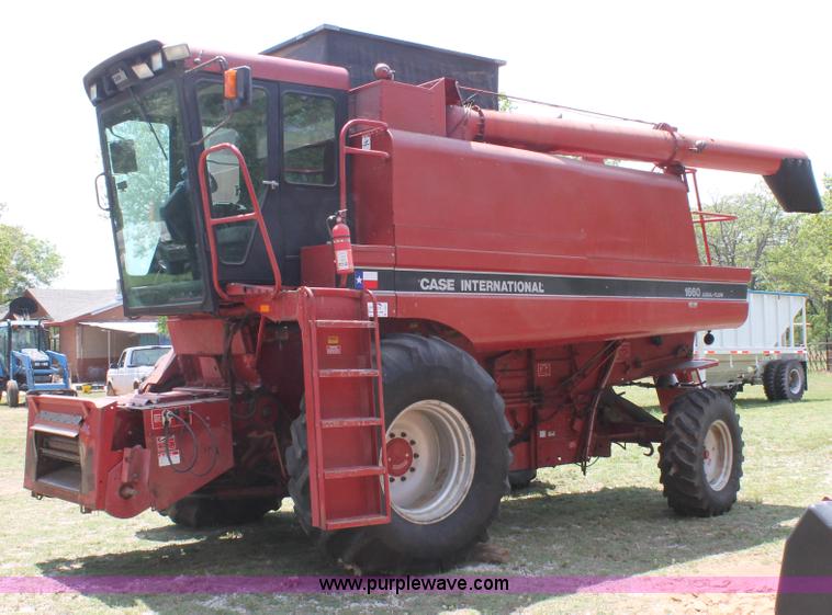 image for item C3837 1990 Case IH 1660 combine