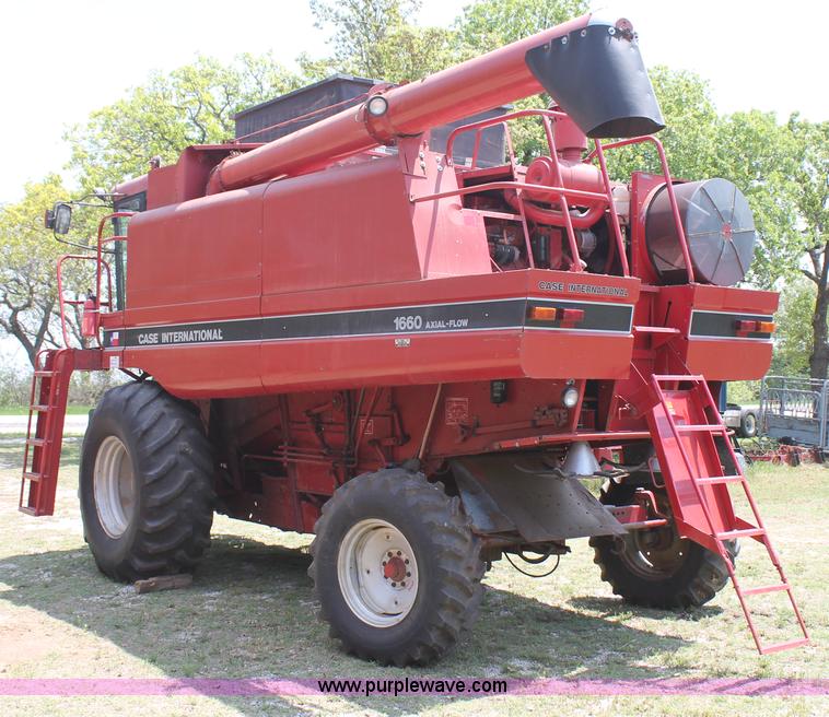 image for item C3837 1990 Case IH 1660 combine