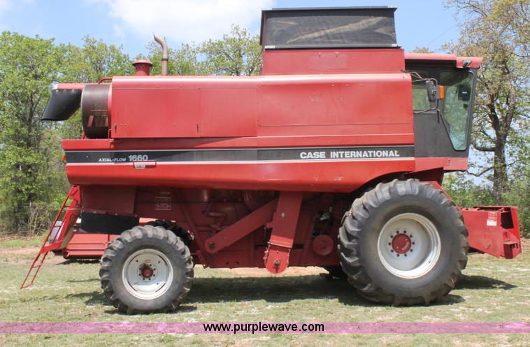 image for item C3837 1990 Case IH 1660 combine