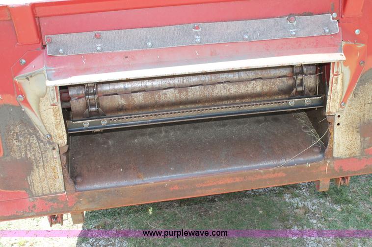 image for item C3837 1990 Case IH 1660 combine