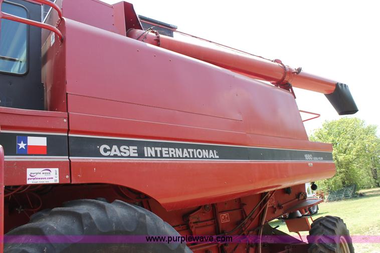 image for item C3837 1990 Case IH 1660 combine