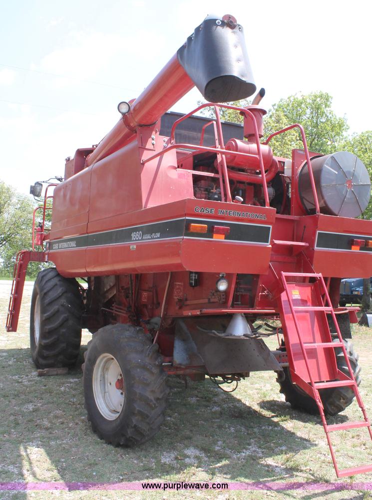 image for item C3837 1990 Case IH 1660 combine