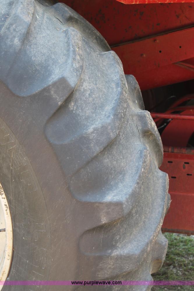 image for item C3837 1990 Case IH 1660 combine