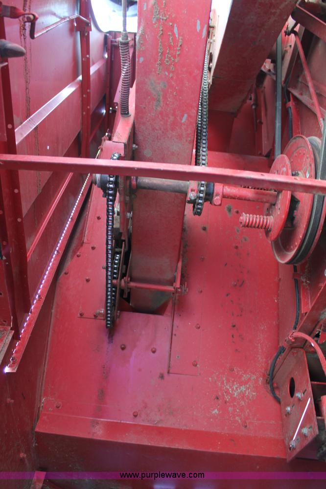 image for item C3837 1990 Case IH 1660 combine