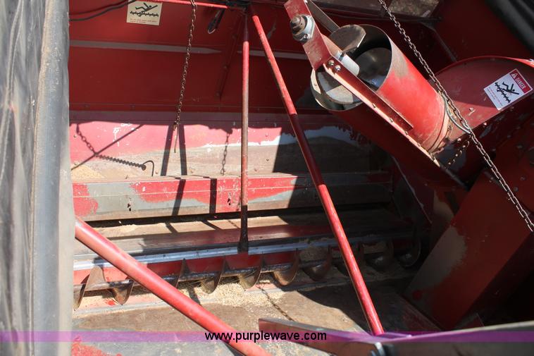 image for item C3837 1990 Case IH 1660 combine