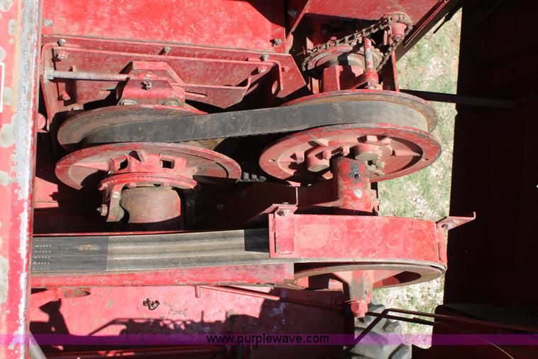 image for item C3837 1990 Case IH 1660 combine