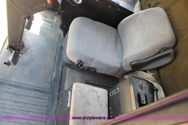 image for item C3837 1990 Case IH 1660 combine