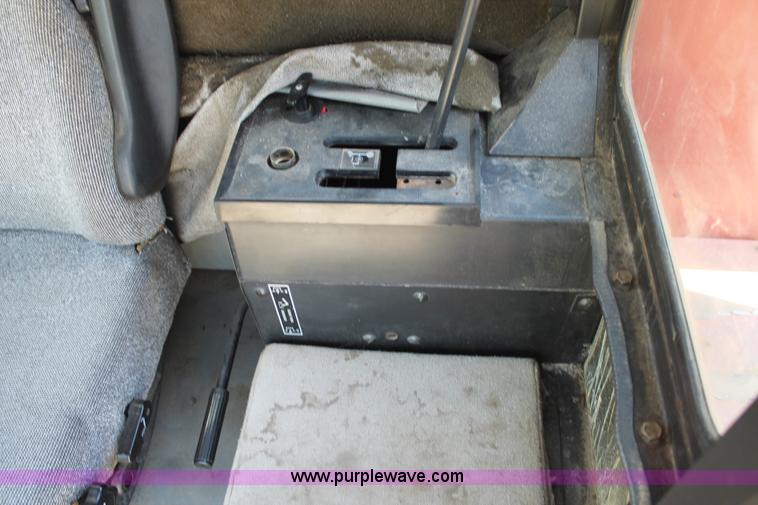 image for item C3837 1990 Case IH 1660 combine