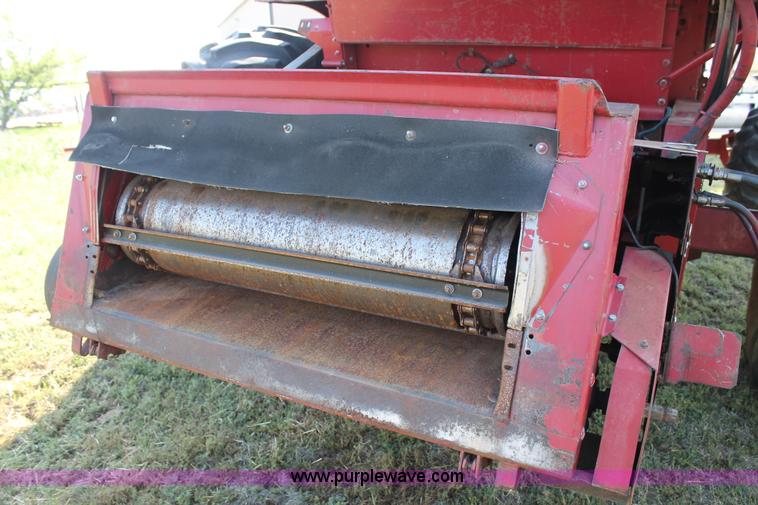 image for item C3841 1990 Case IH 1680 combine