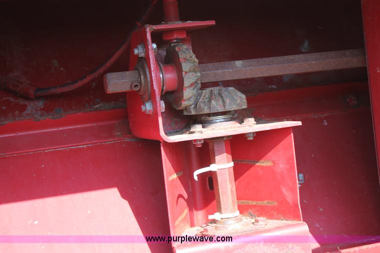 image for item C3841 1990 Case IH 1680 combine