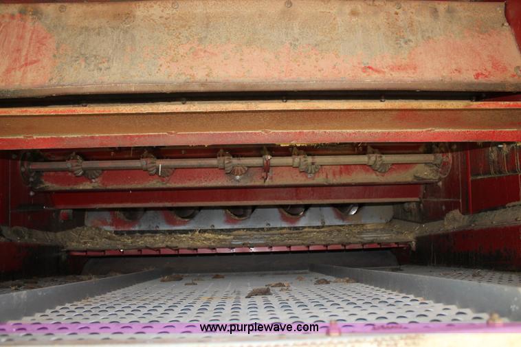 image for item C3841 1990 Case IH 1680 combine