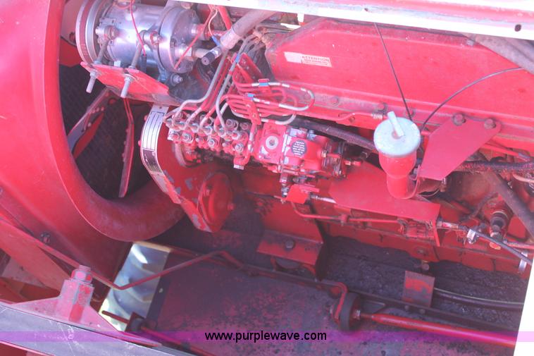 image for item C3841 1990 Case IH 1680 combine