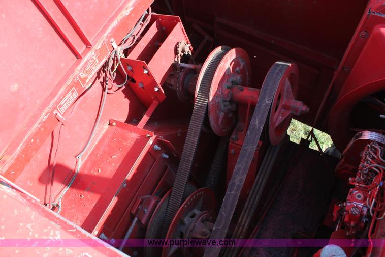 image for item C3841 1990 Case IH 1680 combine