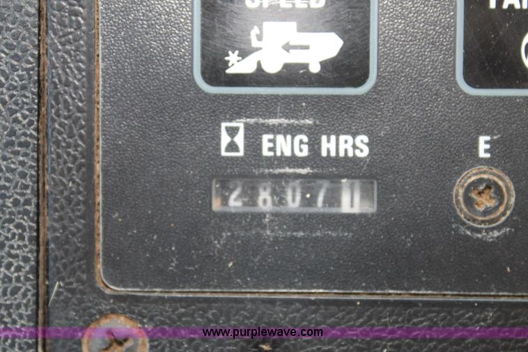 image for item C3841 1990 Case IH 1680 combine