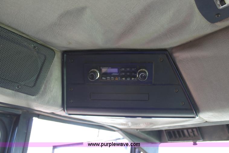 image for item C3841 1990 Case IH 1680 combine