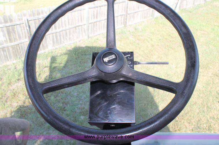 image for item C3841 1990 Case IH 1680 combine