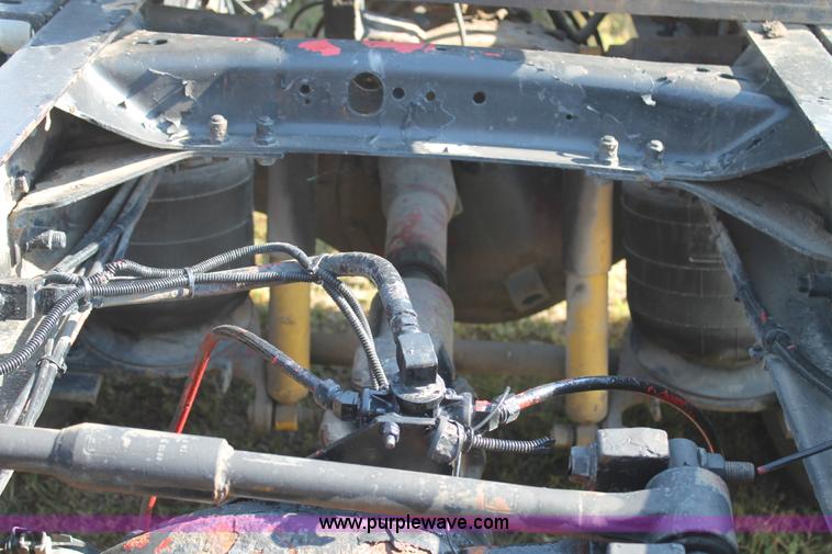 image for item C3842 1993 Mack CH613 semi truck