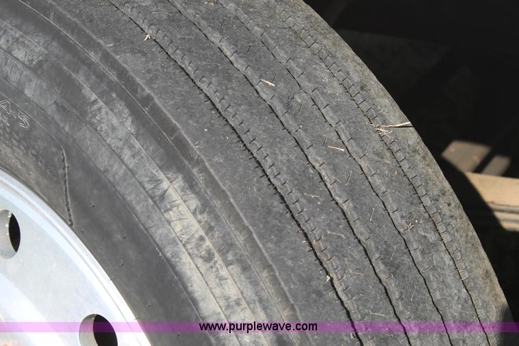 image for item C3842 1993 Mack CH613 semi truck