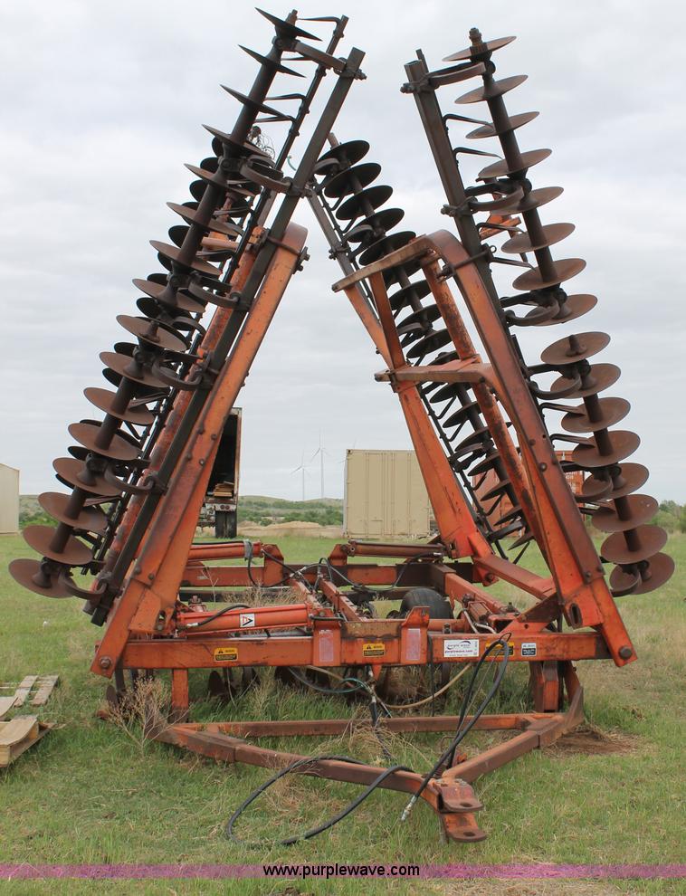 image for item C3854 Allis Chalmers HD2500 34' tandem disk