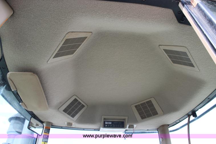 image for item C3865 1997 John Deere 9200 4WD tractor