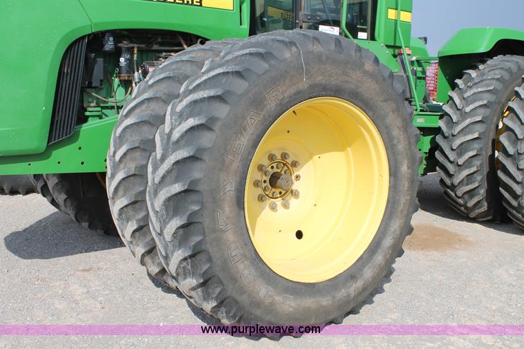 image for item C3865 1997 John Deere 9200 4WD tractor