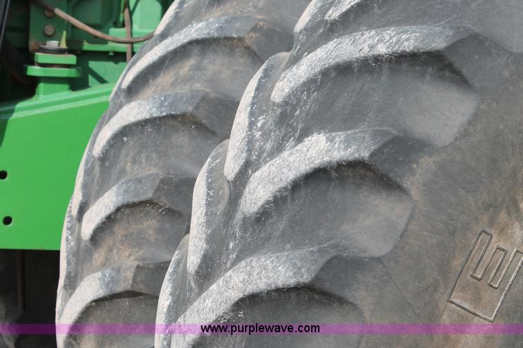 image for item C3865 1997 John Deere 9200 4WD tractor