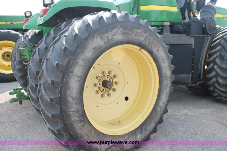 image for item C3865 1997 John Deere 9200 4WD tractor