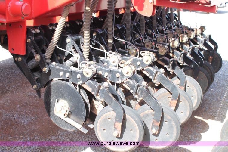 image for item C3867 Sunflower 9434-30 folding grain drill