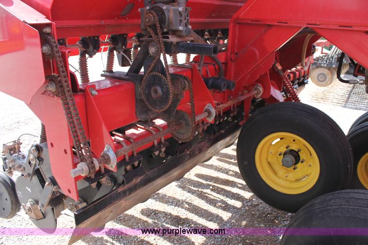 image for item C3867 Sunflower 9434-30 folding grain drill