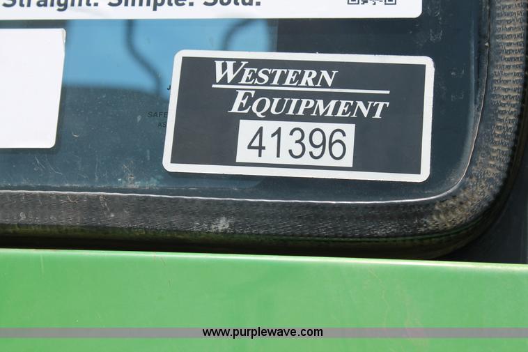 image for item C3868 1997 John Deere 9100 4WD tractor