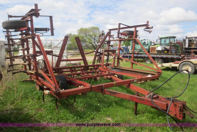 image for item F6920 International 45 Vibrashank cultivator