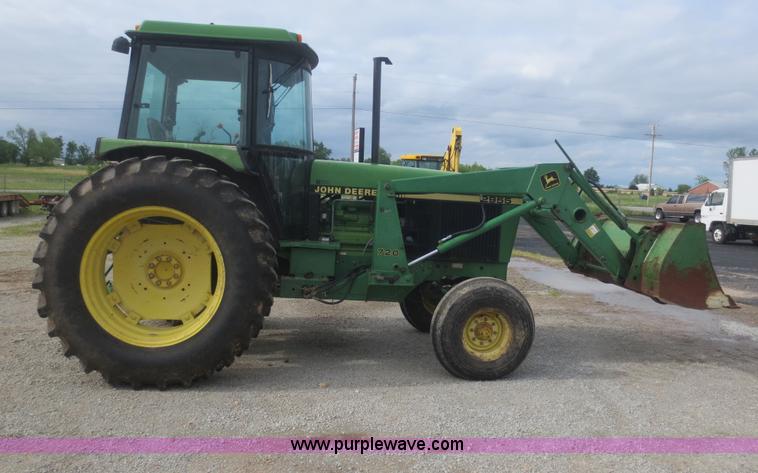 image for item F6973 1991 John Deere 2955 tractor