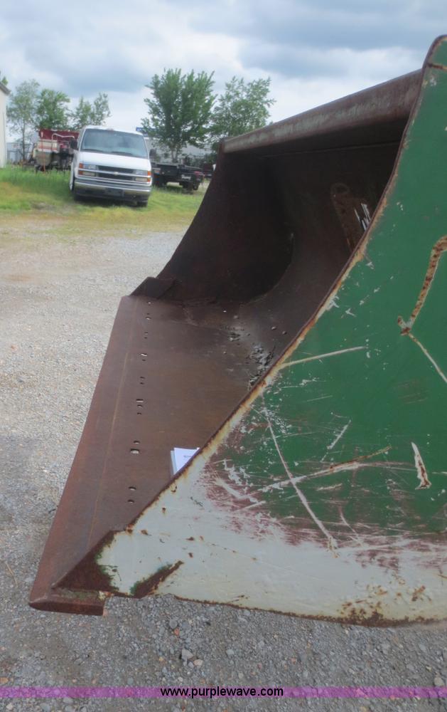 image for item F6973 1991 John Deere 2955 tractor