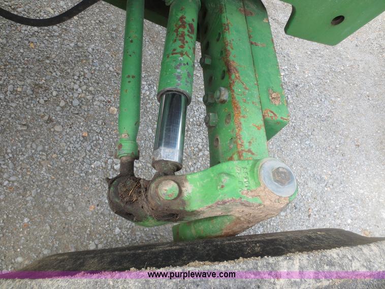 image for item F6973 1991 John Deere 2955 tractor