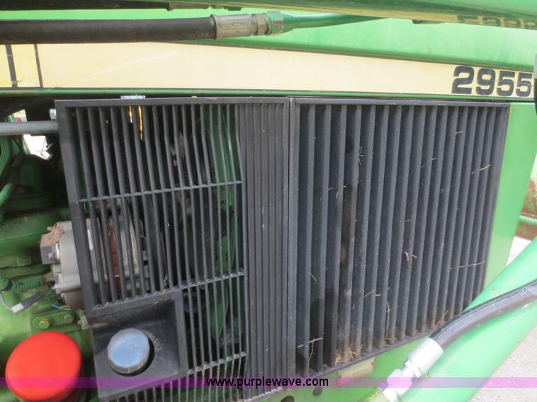 image for item F6973 1991 John Deere 2955 tractor