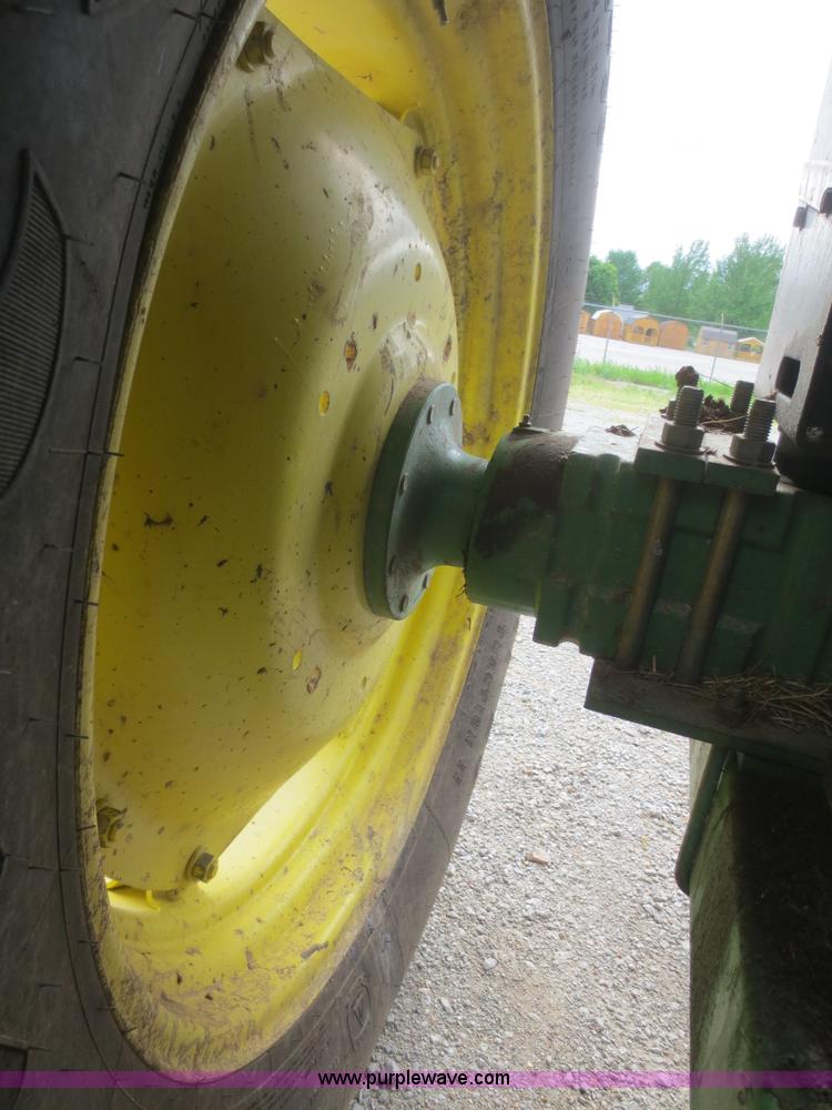 image for item F6973 1991 John Deere 2955 tractor