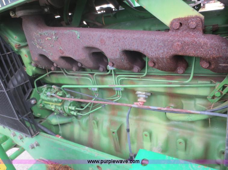 image for item F6973 1991 John Deere 2955 tractor