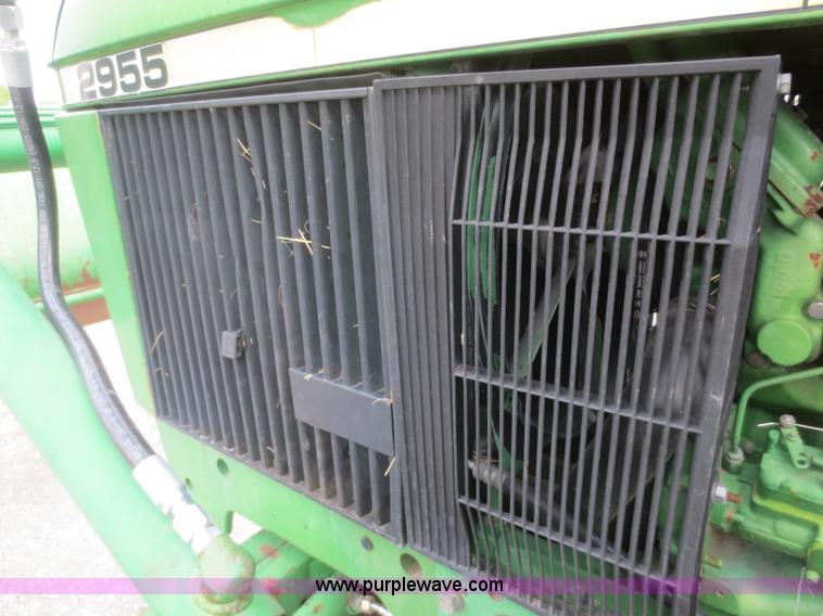 image for item F6973 1991 John Deere 2955 tractor