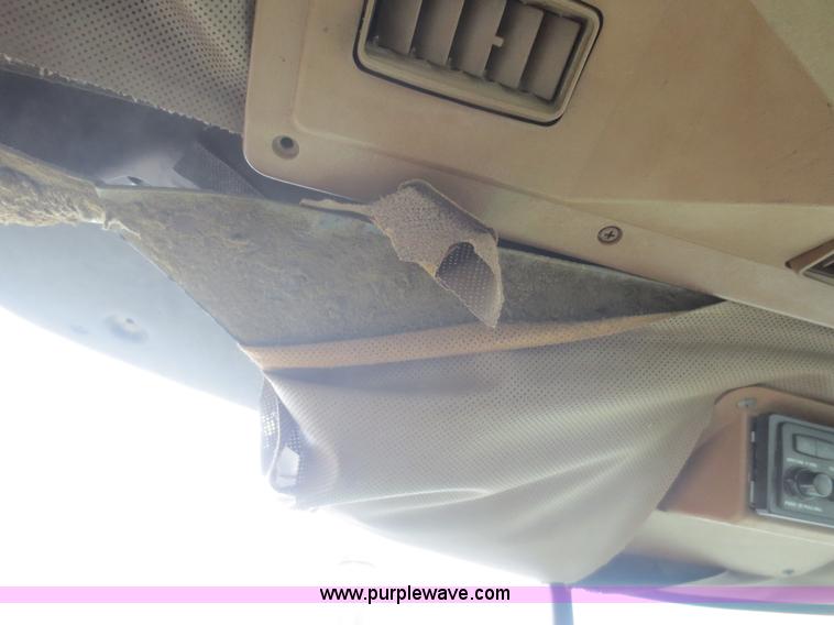 image for item F6973 1991 John Deere 2955 tractor