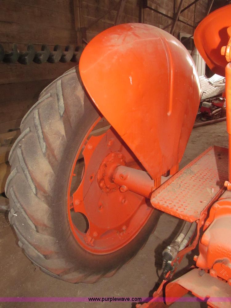 image for item F7355 1948 Co-op E3 tractor